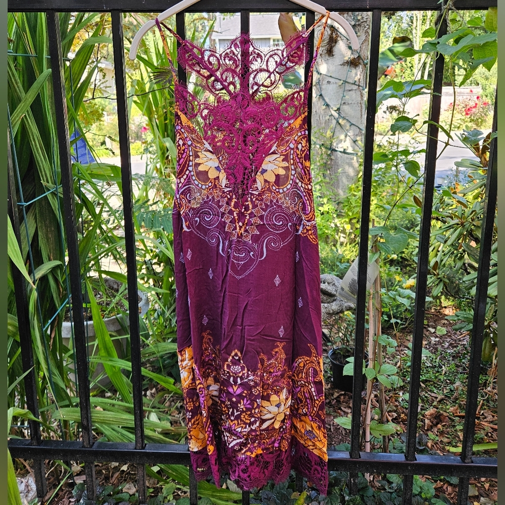 Free People Who's Sorry Now Printed Mini Slip Dress Sleeveless Lace Wine Sm NWT - Picture 7 of 15